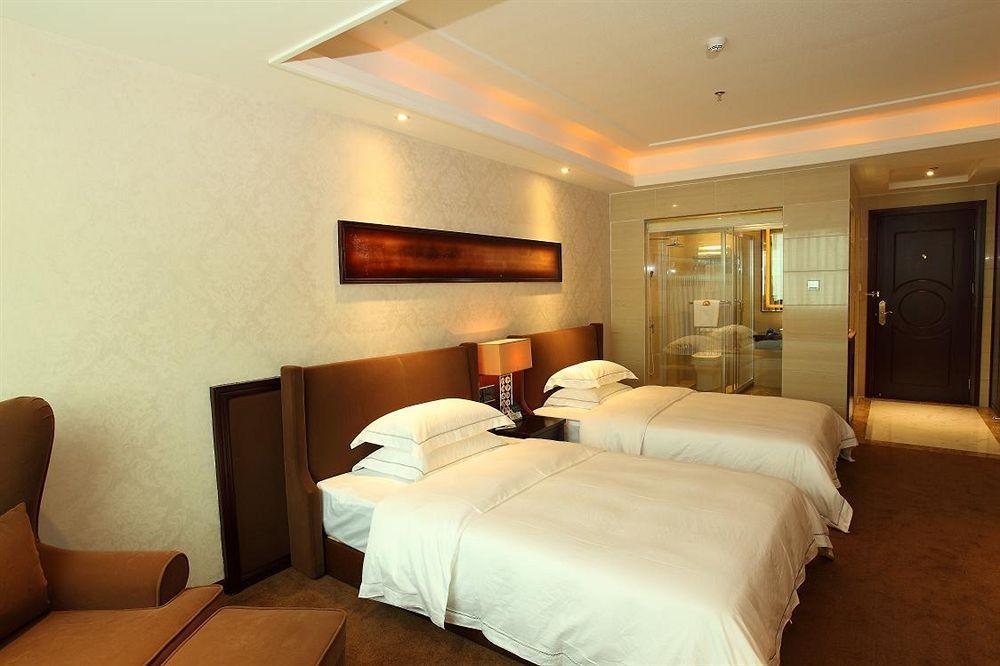 Vienna Classic Hotel Zhongshan Ave Tangxia Branch Guangzhou Room photo
